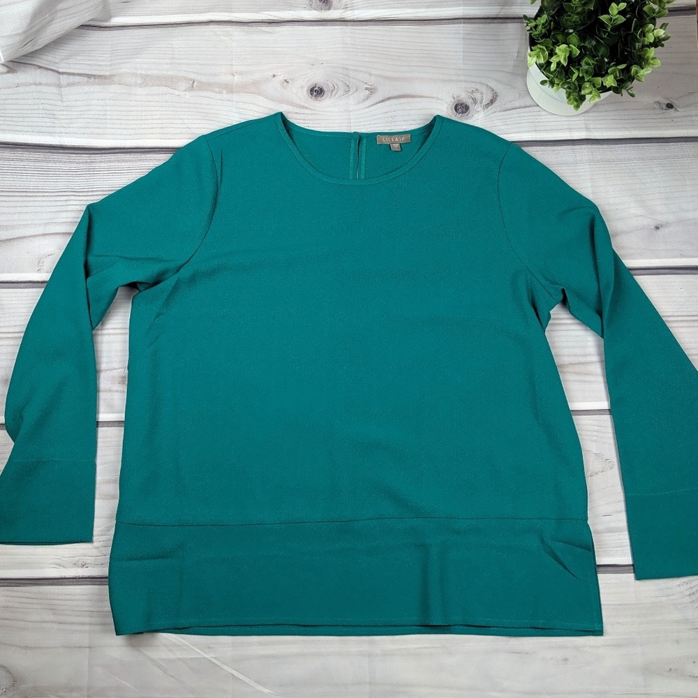 3/$15 Lilla P | NWOT Teal Green Blouse
